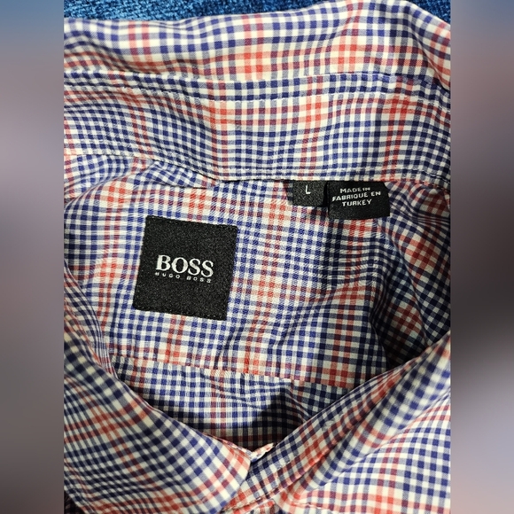 Hugo Boss Large Lightweight Short Sleeve Plaid Button Up Shirt - Picture 5 of 7